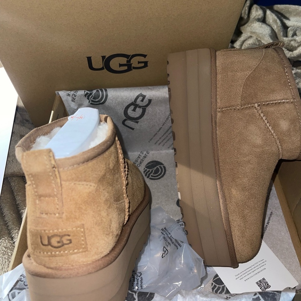 UGG classic ultra mini platform